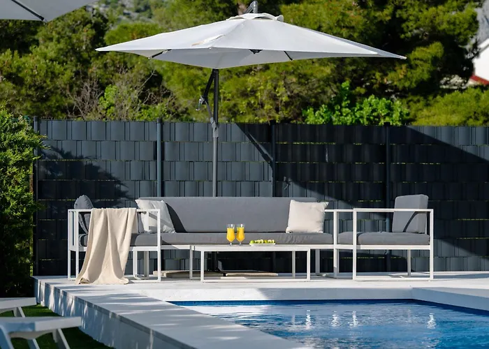 Calma Ii Starigrad Paklenica